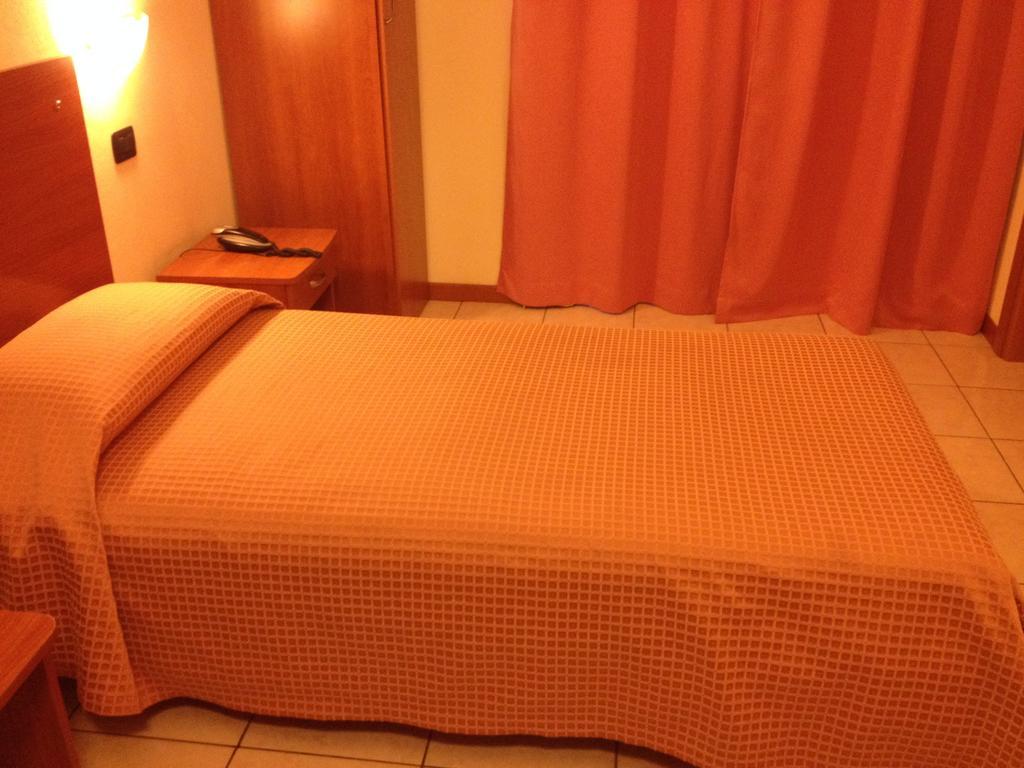 Hotel Belforte Varese Phòng bức ảnh